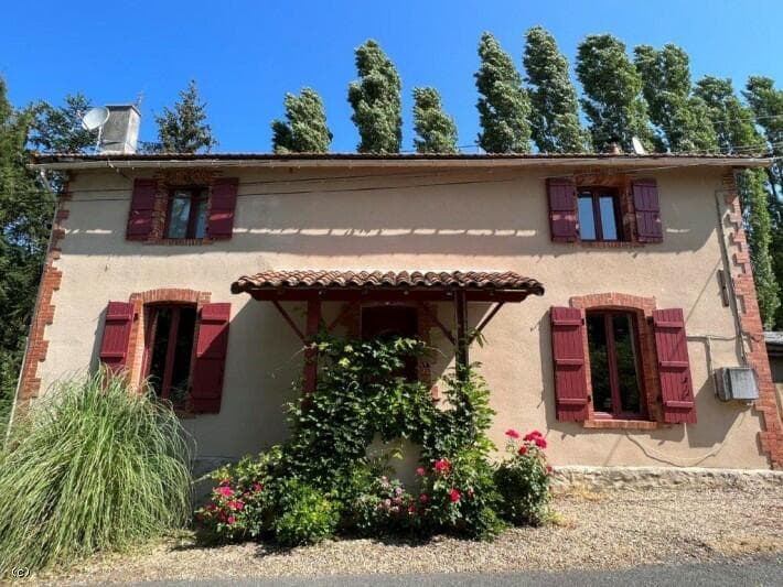 Additional image 3 of Nanteuil-en-Vallee, Poitou Charentes, France