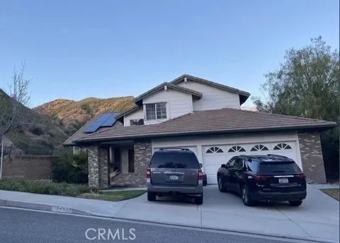 14439 Grandifloras Rd, Canyon Country, CA 91387