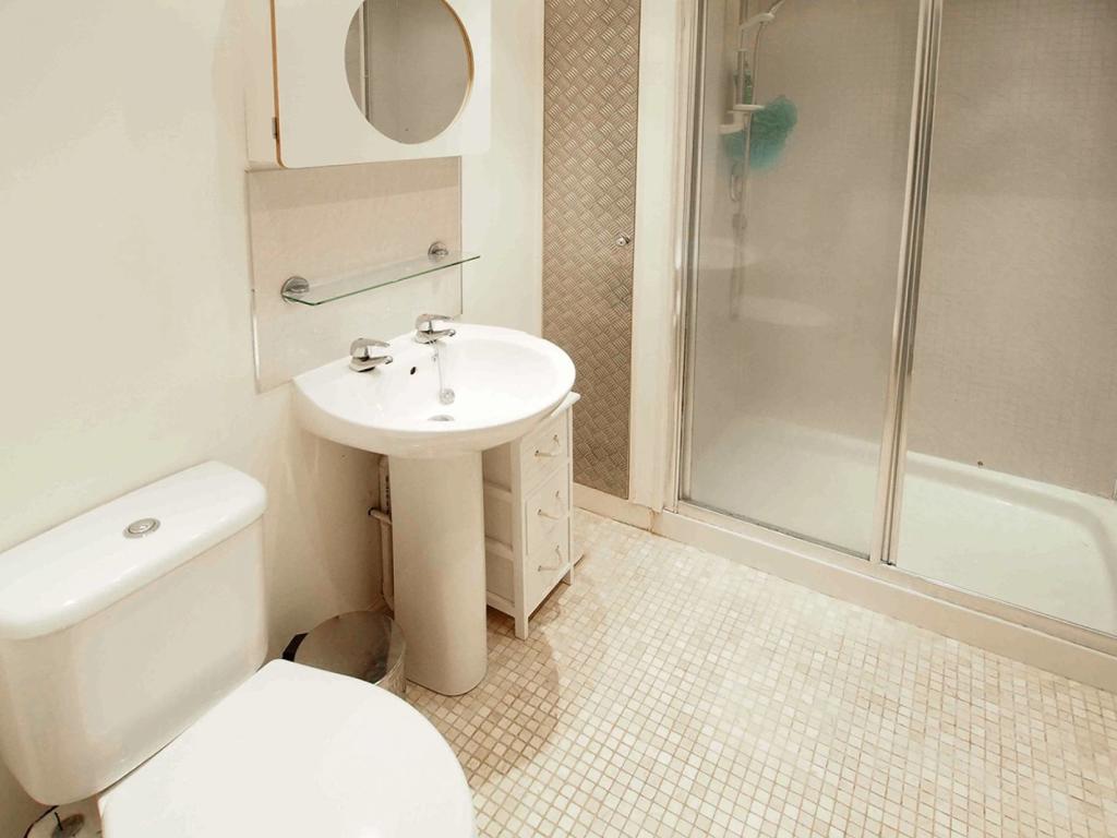 Additional image 8 of Flat 5, 37 Rosemount Viaduct, Aberdeen, AB25 1NQ