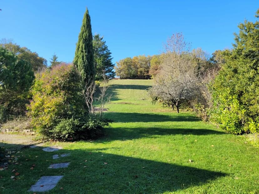 Additional image 2 of Midi-Pyrénées, Lot, St-Cyprien, France