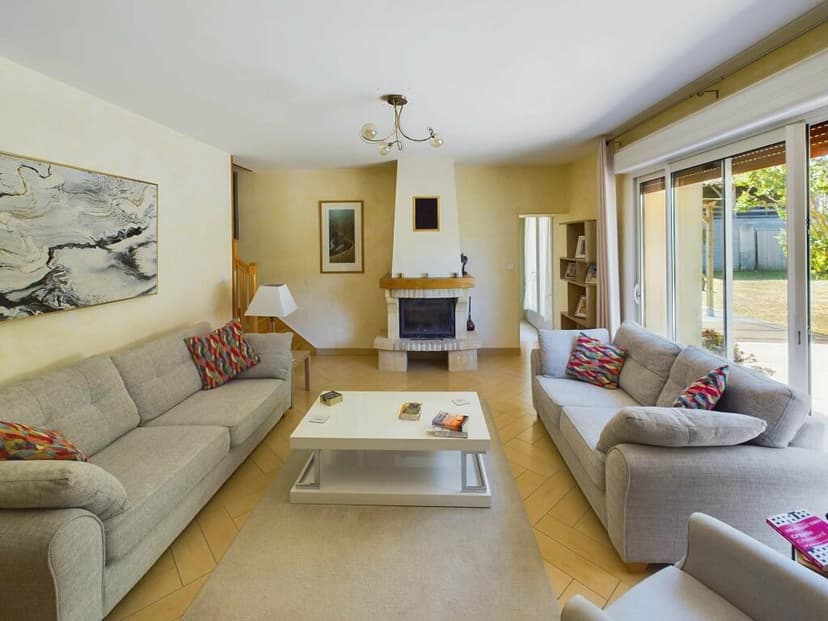 Additional image 2 of Poitou-Charentes, Deux-Sèvres, Limalonges, France