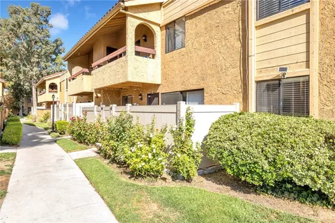 18756 Mandan Street Unit 1507, Canyon Country, CA 91351