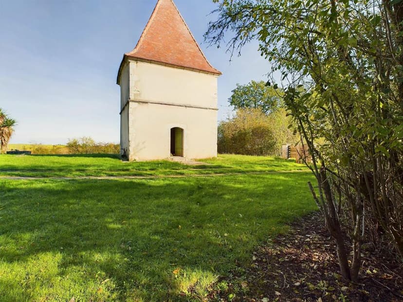 Additional image 2 of Midi-Pyrénées, Gers, Mauvezin, France