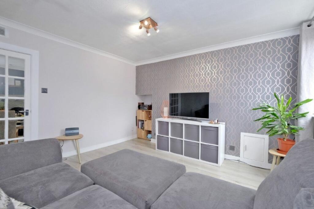 Additional image 5 of Attic Left, 12 Rosebank Place, Aberdeen, Aberdeenshire, AB11 6XP