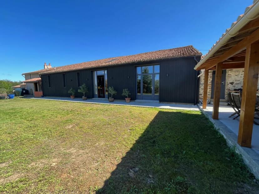 Additional image 2 of Poitou-Charentes, Deux-Sèvres, Cersay, France