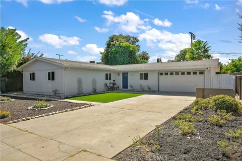 7441 Farralone Avenue, Canoga Park, CA 91303