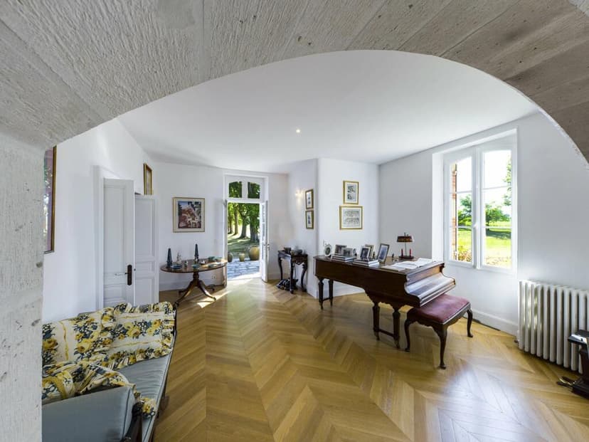 Primary image of Midi-Pyrénées, Gers, Mauvezin, France