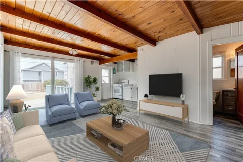 70 Saint Mary Avenue, Cayucos, CA 93430