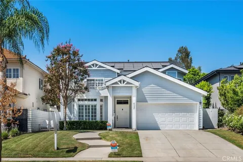4327 Rhodes Avenue, Studio City, CA 91604