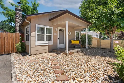 6224 4th Avenue, Lucerne, CA 95458