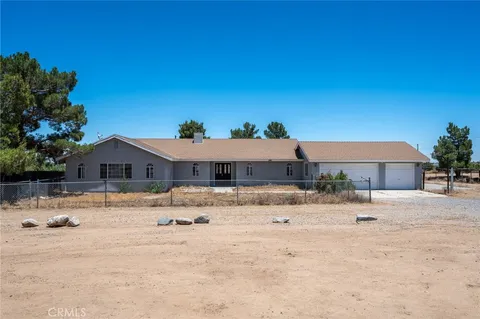 9474 Paramount Road, Phelan, CA 92371