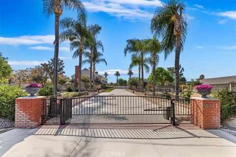 7820 Summit Street, Riverside, CA 92504