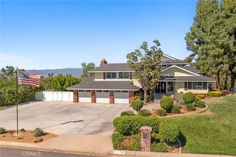 30746 E Sunset Drive S, Redlands, CA 92373