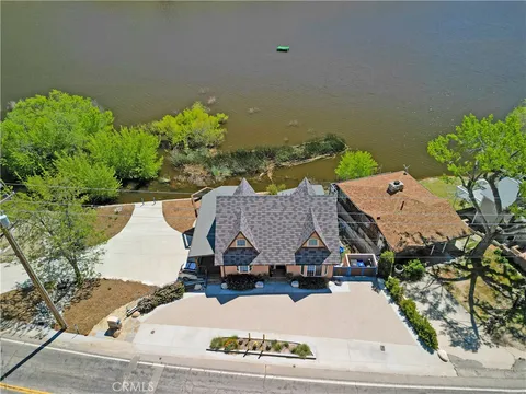 17800 Elizabeth Lk Rd, Lake Hughes, CA 93532