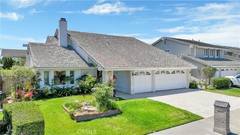 6242 Moonfield Drive, Huntington Beach, CA 92648