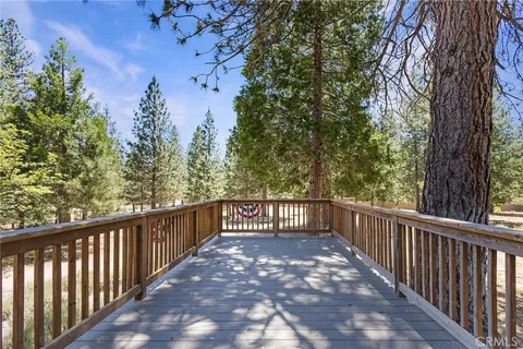 Primary image of 26538 Old Edgewood Road, Weed, CA 96094