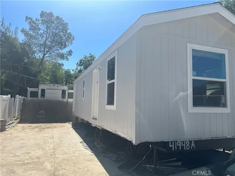 12753 Sierra Highway Unit 8, Agua Dulce, CA 91390