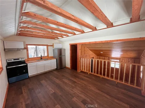 875 Virginia Court, Lake Arrowhead, CA 92352