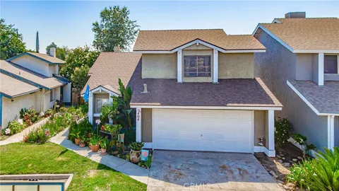 2404 N Bradley Street, Visalia, CA 93292