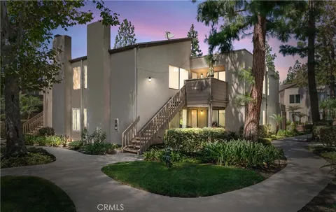 1300 Cabrillo Park Drive Unit B, Santa Ana, CA 92701