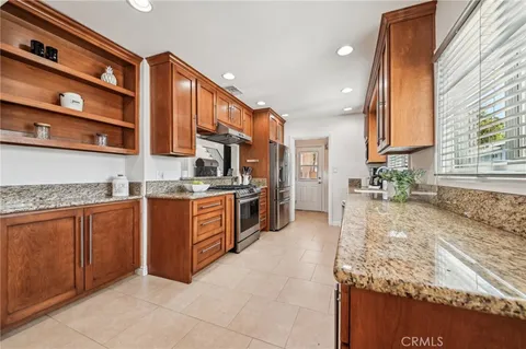 4218 Stevely Avenue, Lakewood, CA 90713