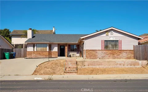 3040 Bunfill Drive, Santa Maria, CA 93455
