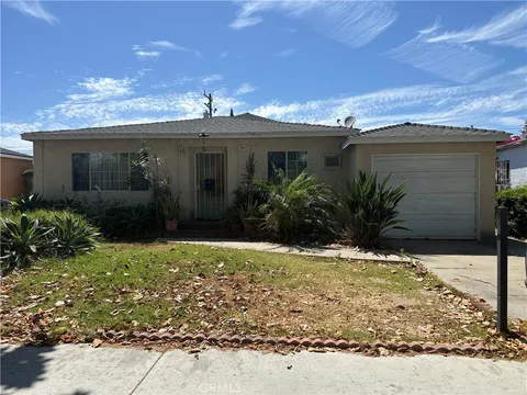 2871 Magnolia Avenue, Long Beach, CA 90806