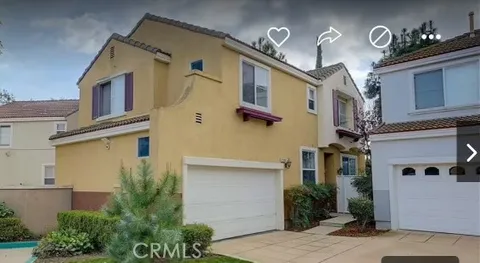 2180 Village Way, Signal Hill, CA 90755