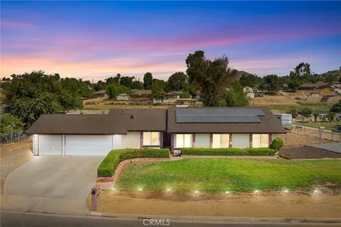 9527 Stirrup Street, Jurupa Valley, CA 92509