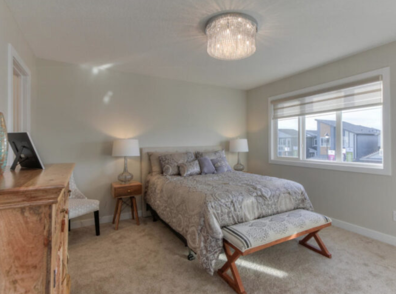 Additional image 8 of Crimson