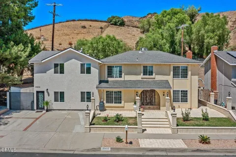 10407 Kurt Street, Sylmar, CA 91342