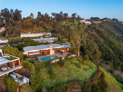 1470 Laurel Way, Beverly Hills, CA 90210