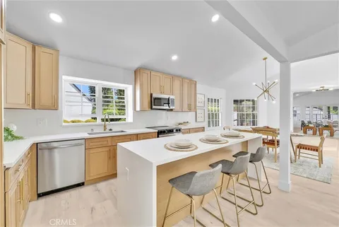 5995 E Avenida La Vida, Anaheim Hills, CA 92807