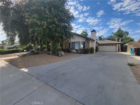 9111 Birch Creek Court, Bakersfield, CA 93312