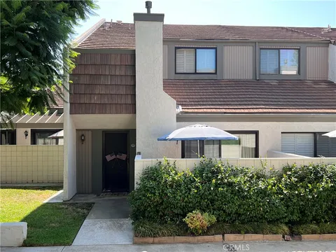 586 W Huntington Drive Unit E, Arcadia, CA 91007