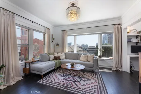 325 W 3rd Street Unit 401, Long Beach, CA 90802