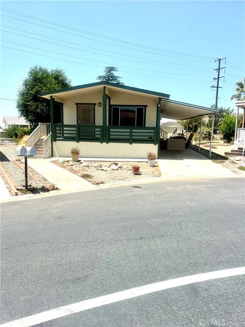 12367 4th Street Unit 27, Yucaipa, CA 92399
