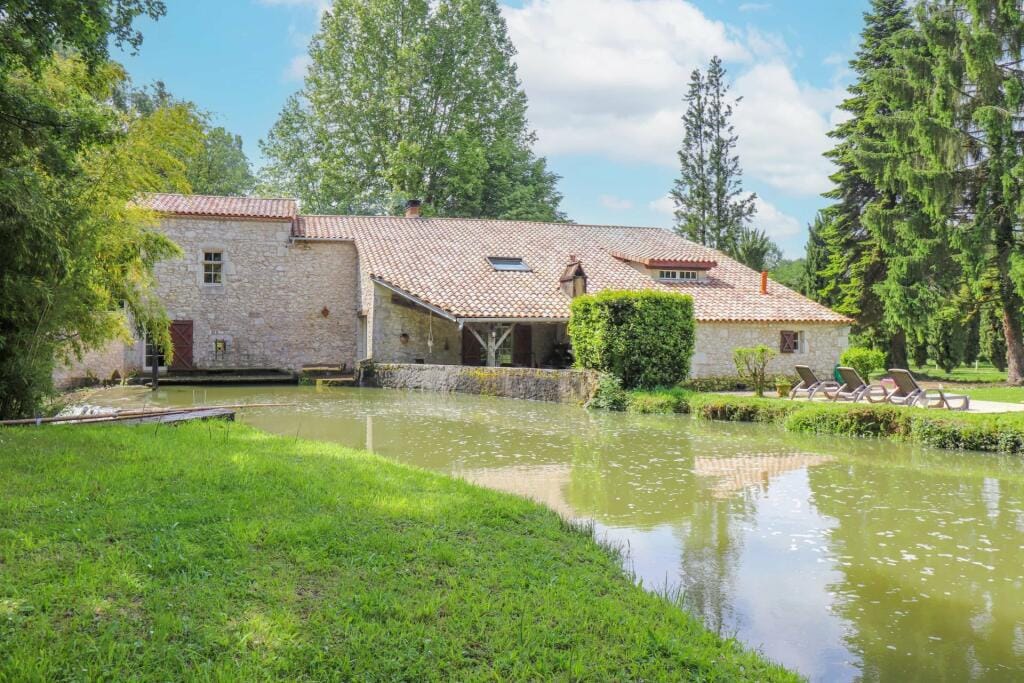 Aquitaine, Lot-et-Garonne, Duras, France