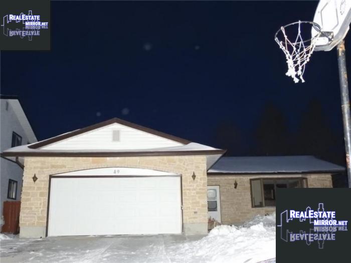 49 Prince Philip CrWinnipeg, Manitoba, R2P0Y4, Canada
