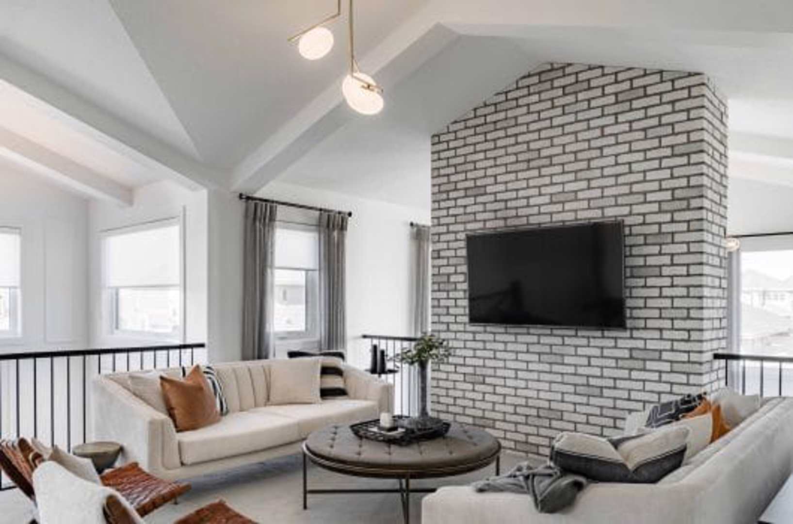 Additional image 10 of Vita Crystallina