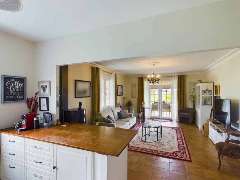 Additional image 3 of Poitou-Charentes, Charente-Maritime, Cozes, France