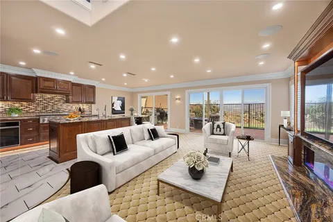 7351 E Singingwood Drive, Anaheim Hills, CA 92808