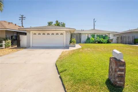 155 E Home Street, Rialto, CA 92376
