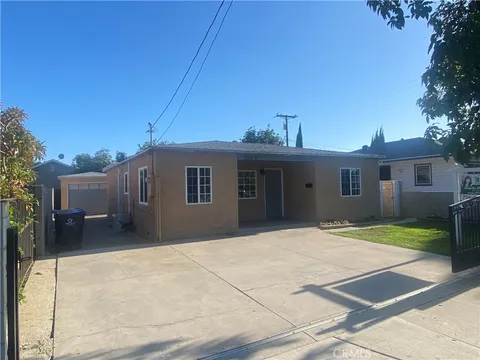 1206 W Mcfadden Avenue, Santa Ana, CA 92707