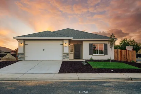 383 Oleander Drive, Chowchilla, CA 93610