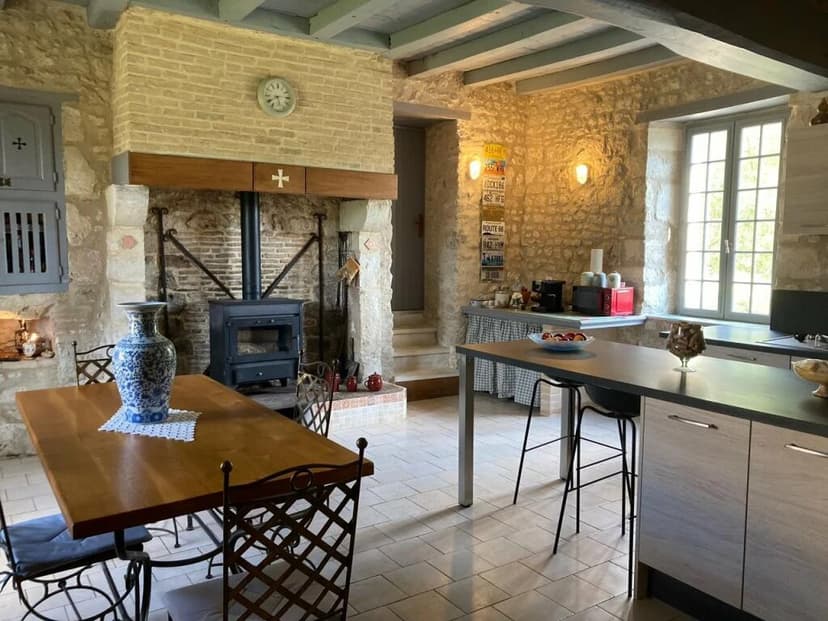 Additional image 3 of Poitou-Charentes, Vienne, Moncontour, France