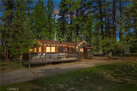 609 Conklin Rd, Big Bear Lake, CA 92315