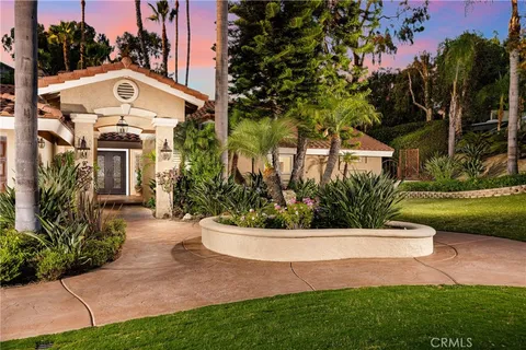 25201 Stageline Drive, Laguna Hills, CA 92653