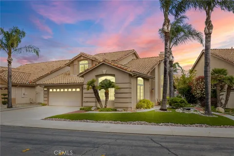 1557 Fairway Oaks Avenue, Banning, CA 92220