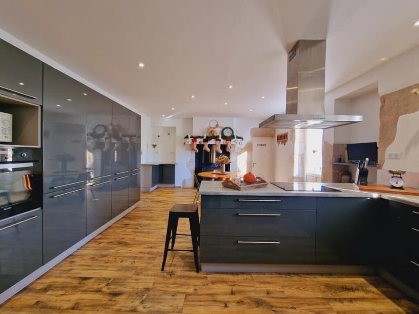 Primary image of Aquitaine, Dordogne, Eymet, France